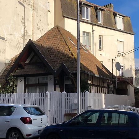 Charmante Maison Coeur De Ville La Gare Des Vacances Ντοβίλ Εξωτερικό φωτογραφία