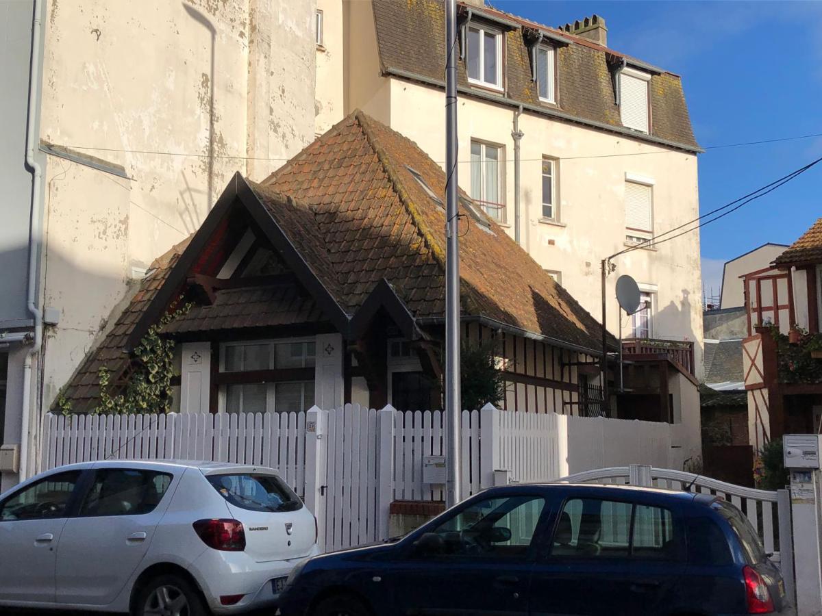 Charmante Maison Coeur De Ville La Gare Des Vacances Ντοβίλ Εξωτερικό φωτογραφία